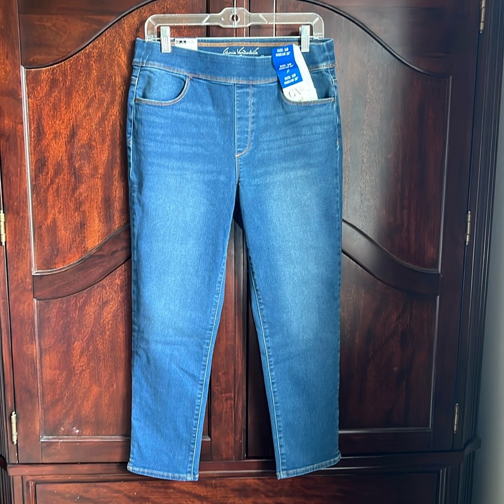Gloria Vanderbilt All-Around Slimming Effect Crop Length Pull On Jeans Size 10